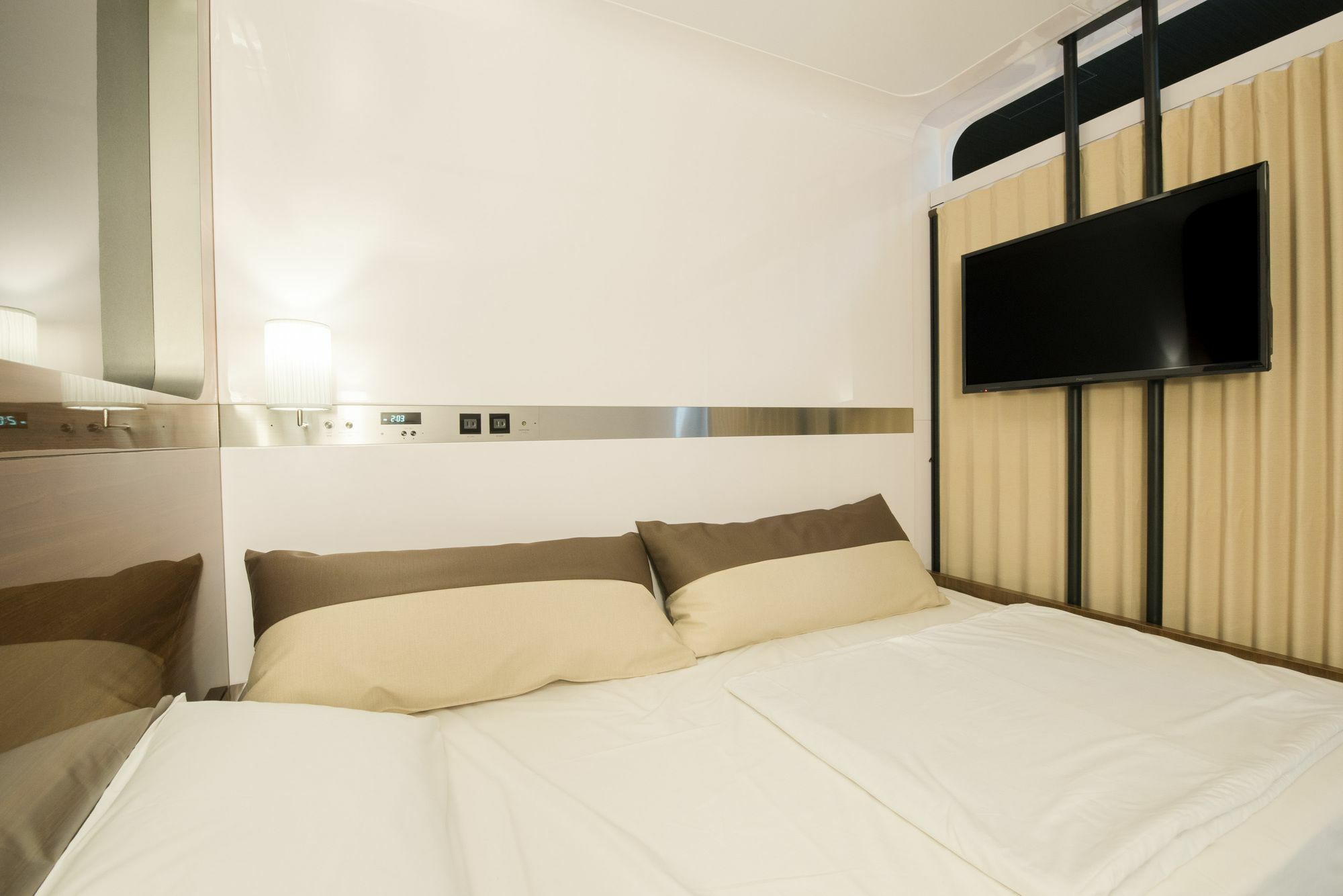 First Cabin Station Abenoso Hotel Oszaka Kültér fotó